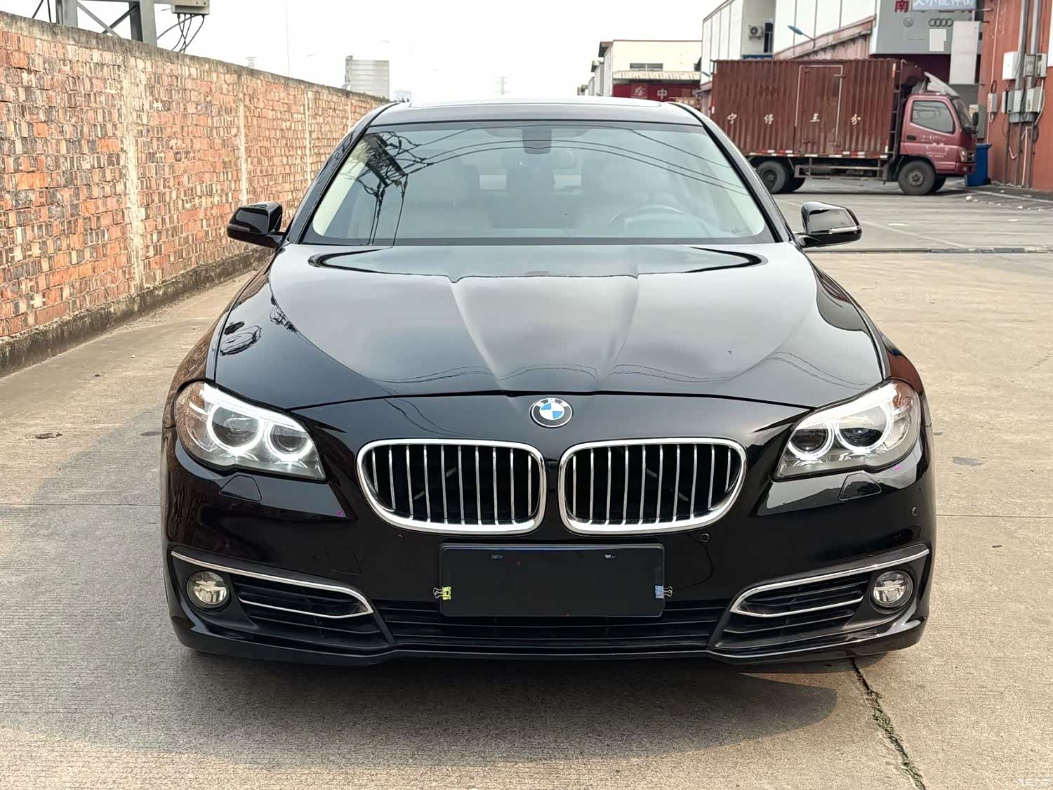 BMW 5 Series, 2015 11