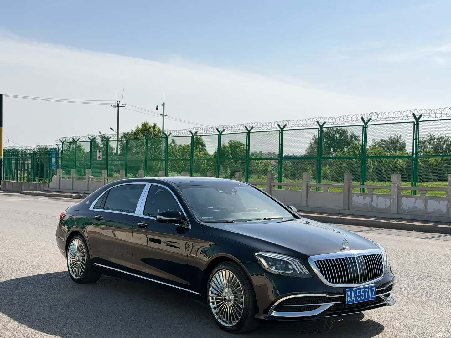 Maybach S-Class, 2015 3