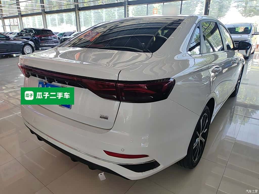 Geely Emgrand, 2023 7
