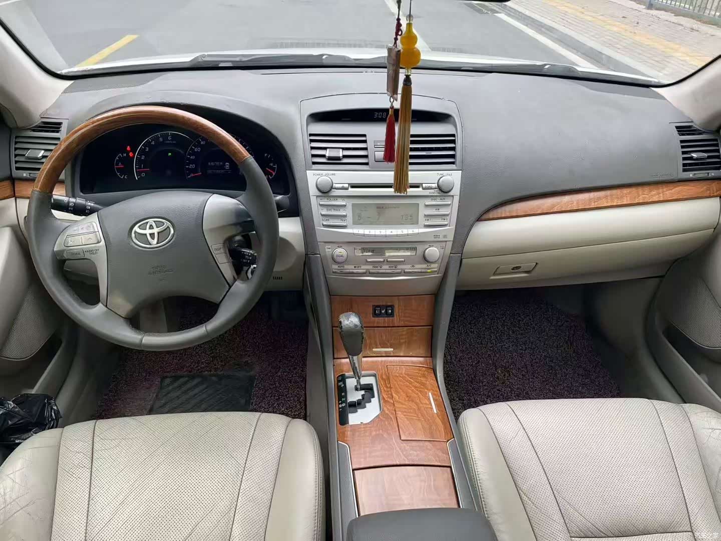 Toyota Camry, 2010 3