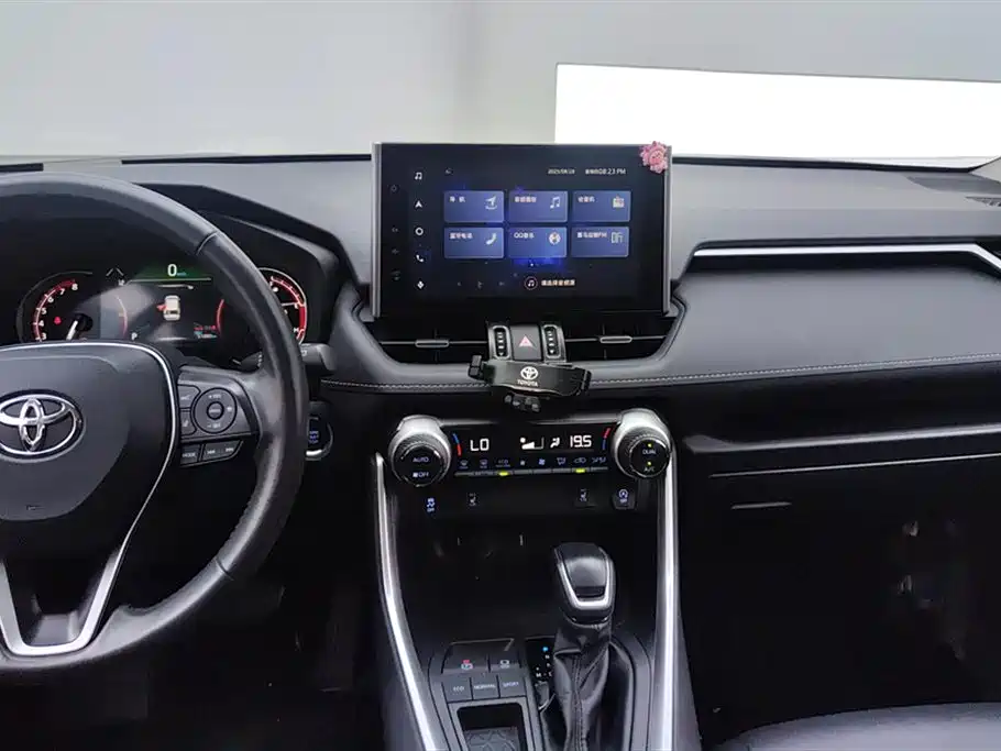 Toyota RAV4 Rongfang