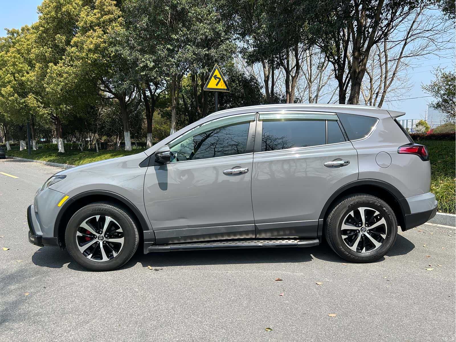 Toyota RAV4, 2017 3