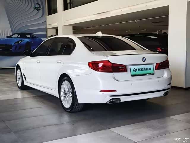BMW 5 Series, 2020 все фото