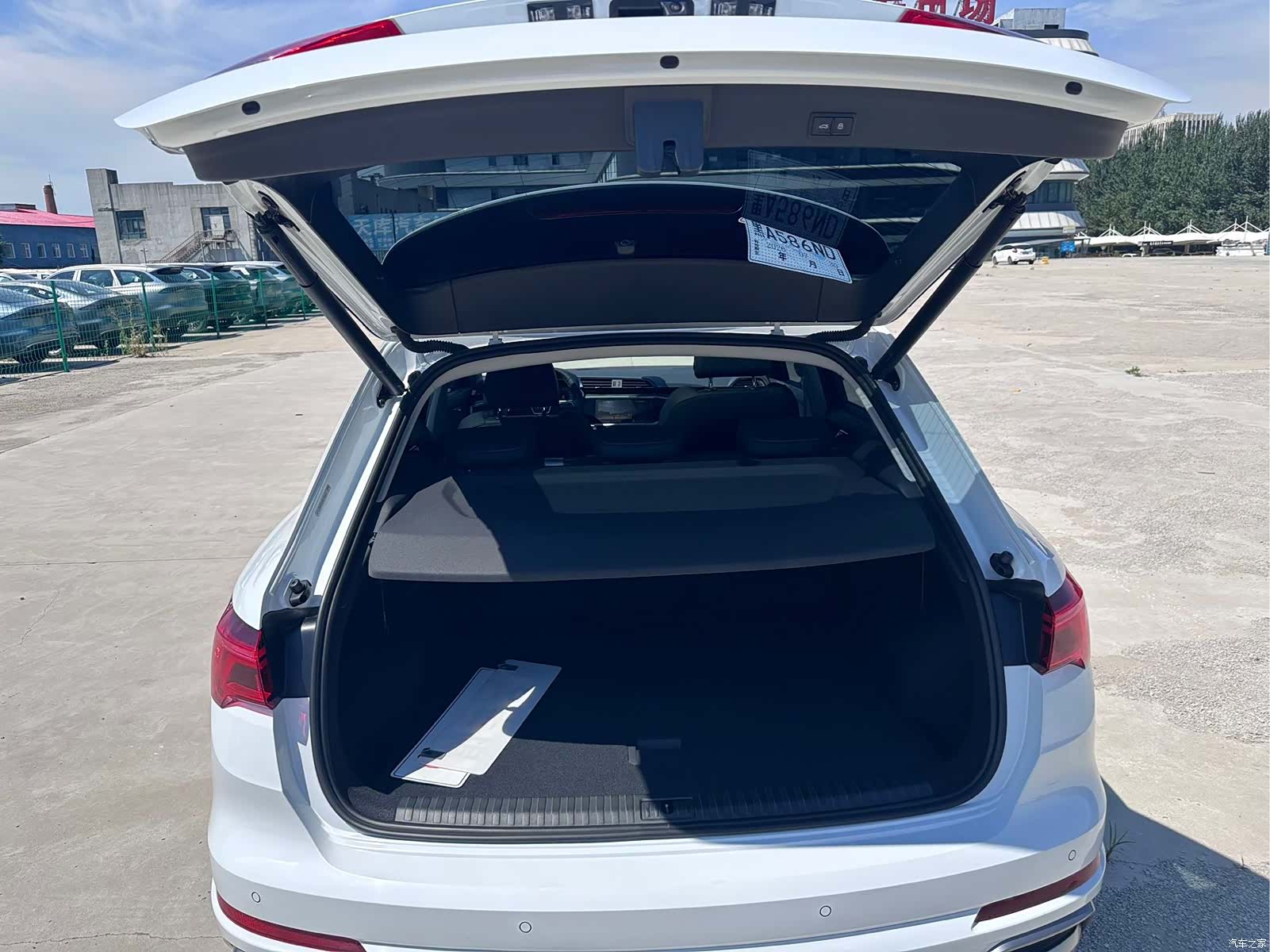 Audi Q3, 2022 20