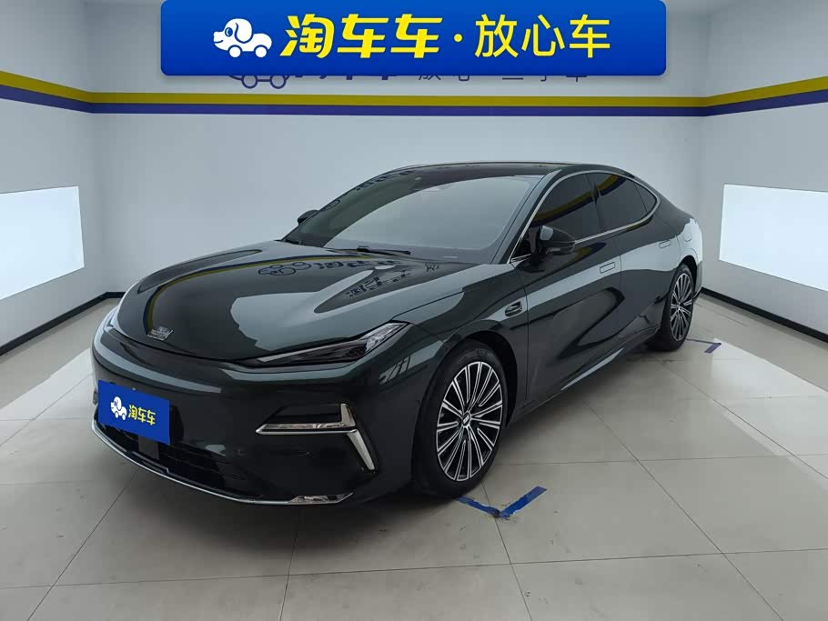 Geely Galaxy Galaxy 8 8 2025 130km EM-P