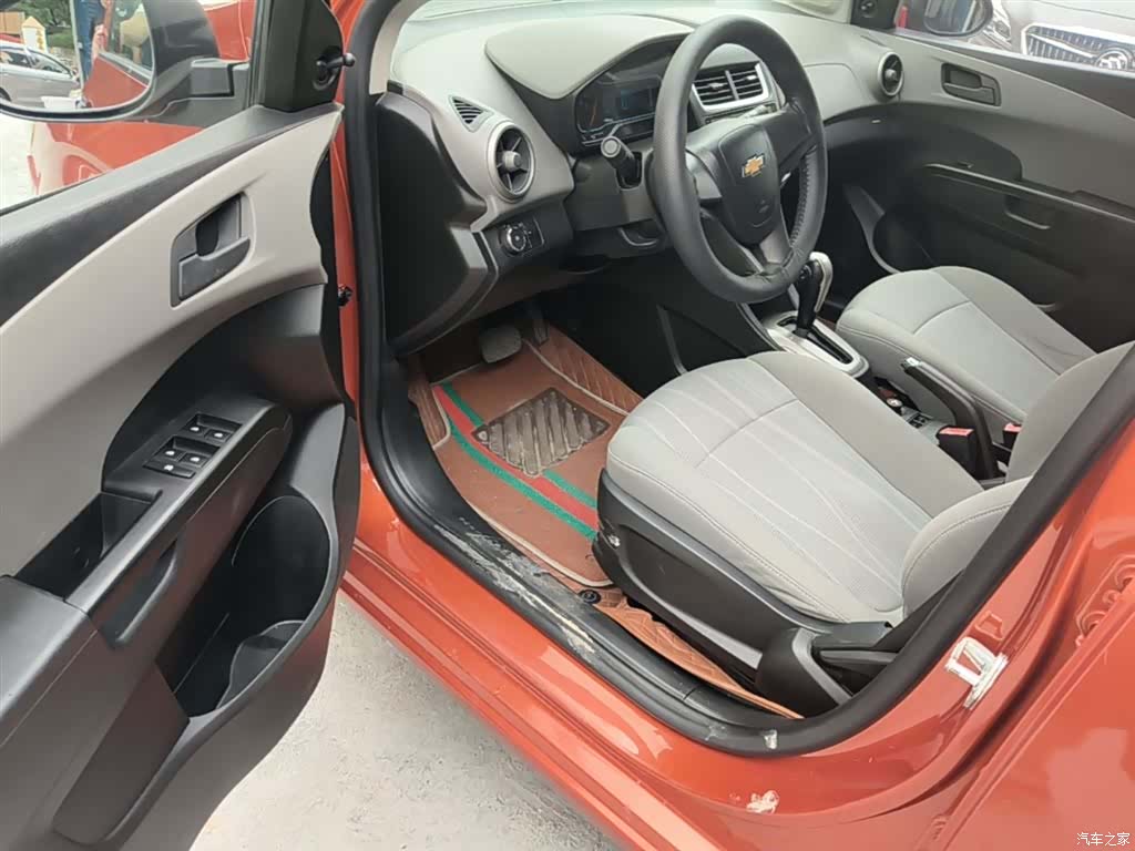 Chevrolet 1.4SL, 2015 16