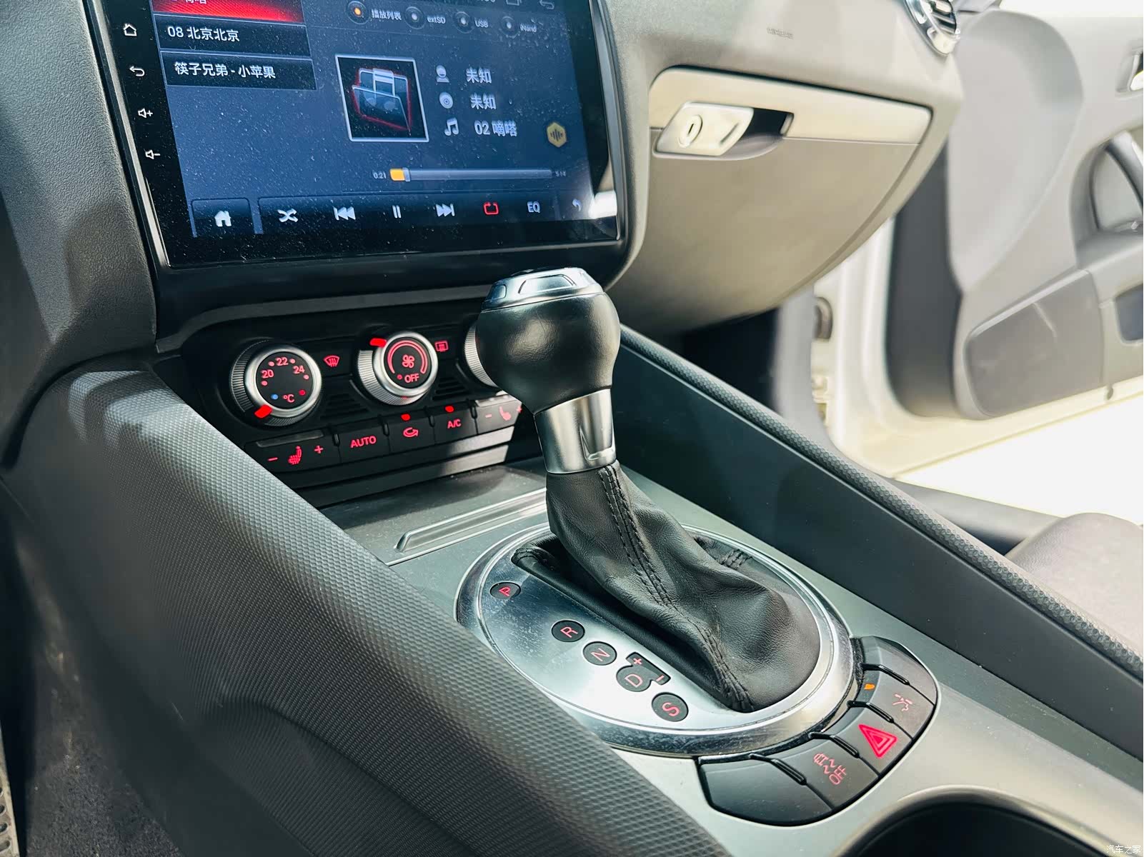 Audi TT, 2014 12