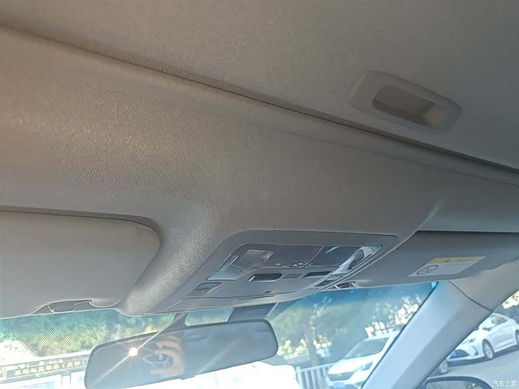 Toyota Camry, 2016 18