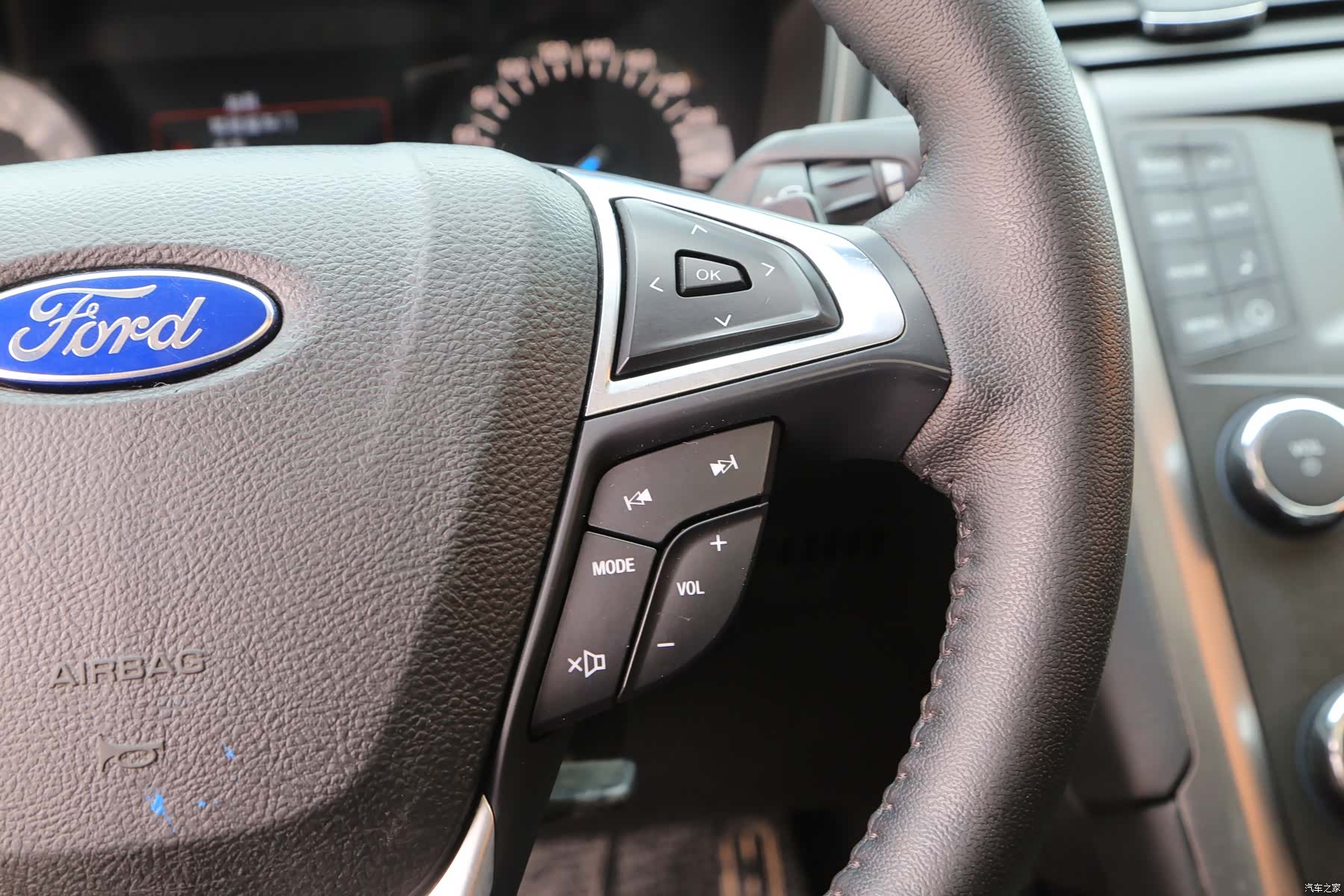 Ford Mondeo, 2018 11