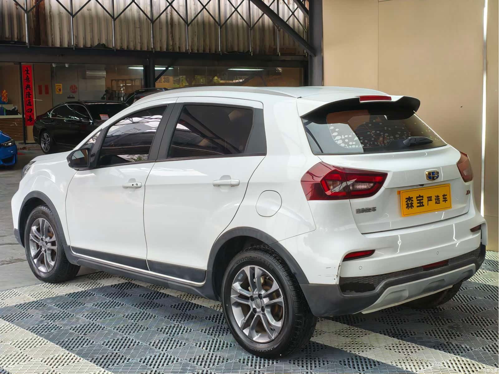 Geely X3, 2021 все фото