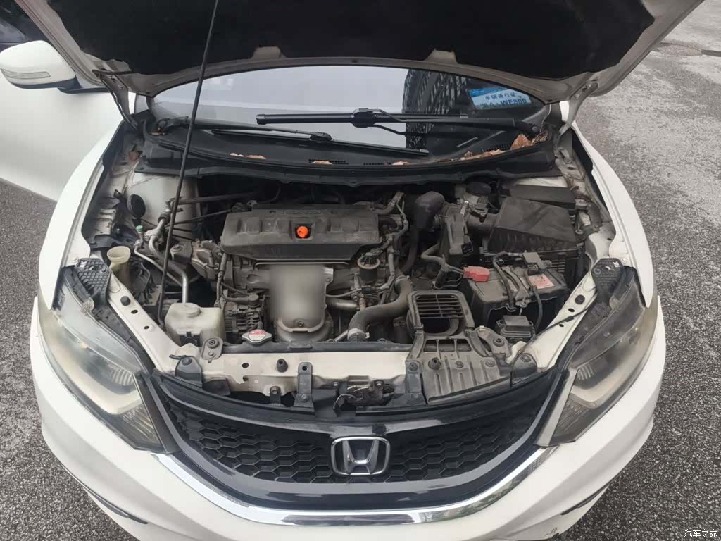 Honda Jade, 2015 11