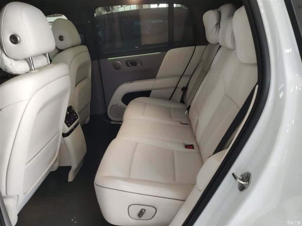 Li Auto i6, 2026 13