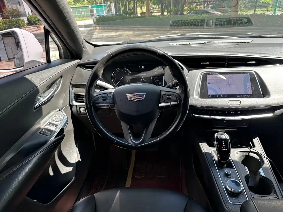 Cadillac XT4