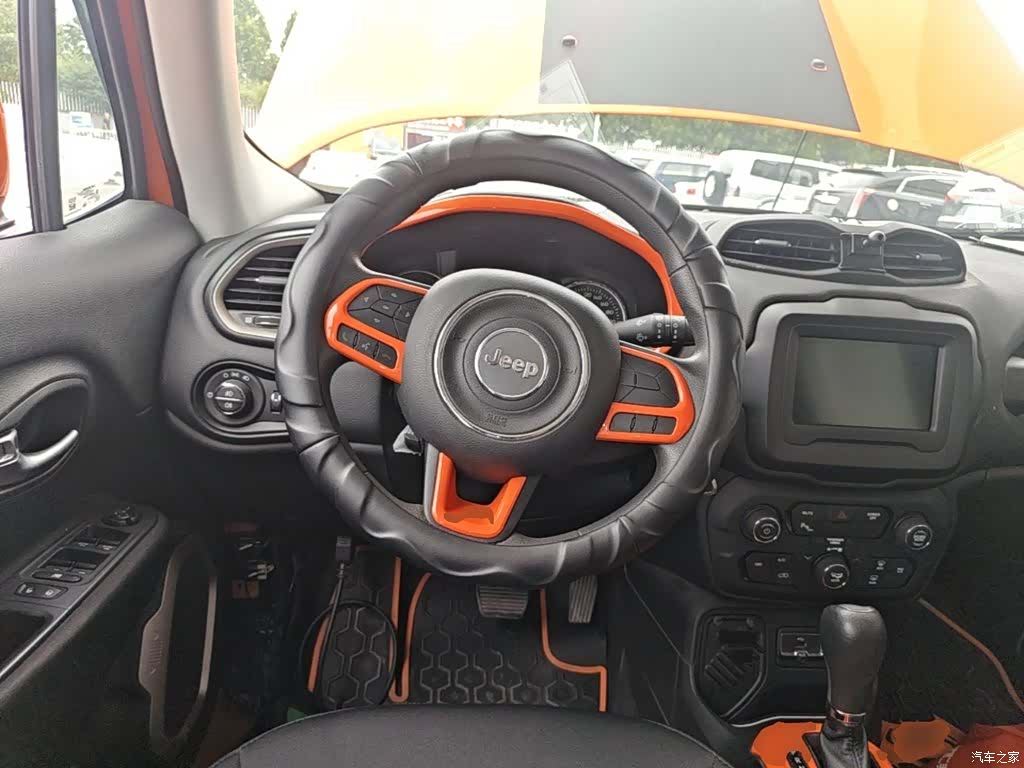 Jeep Renegade, 2019 11