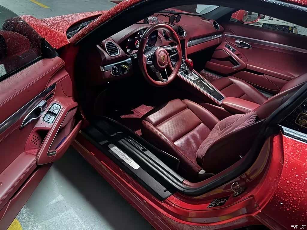 Porsche Cayman, 2020 4