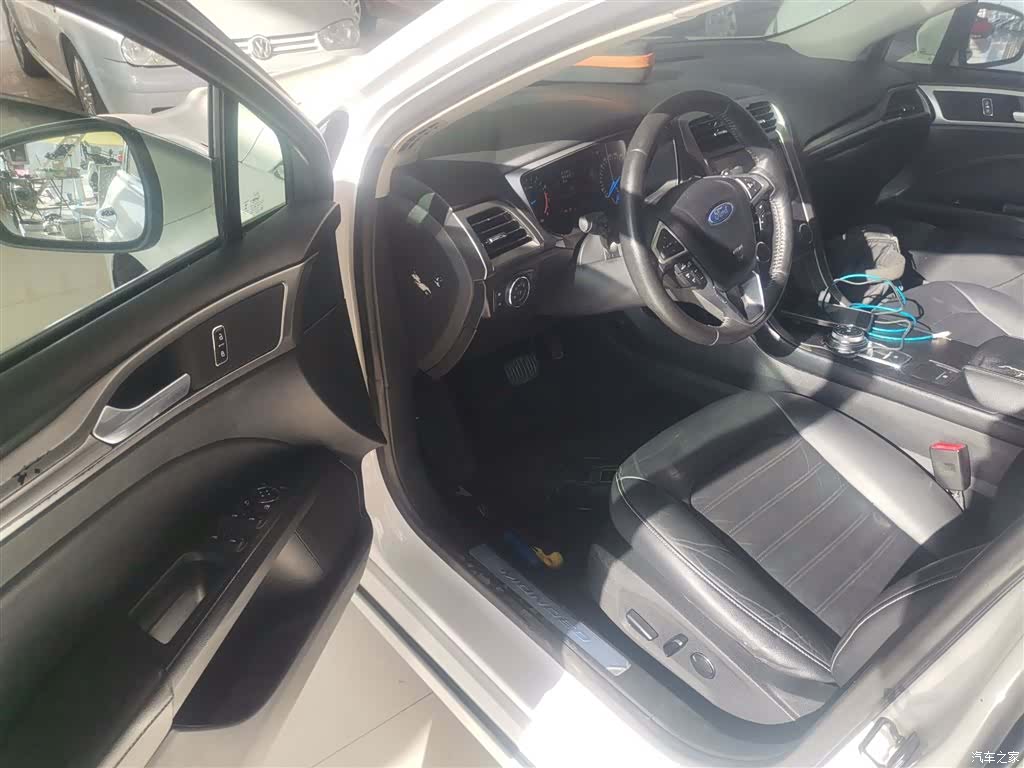Ford Mondeo, 2017 16