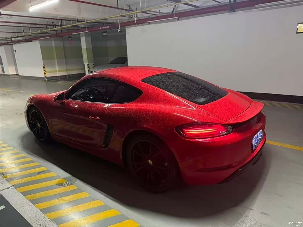 Porsche Cayman, 2020 все фото