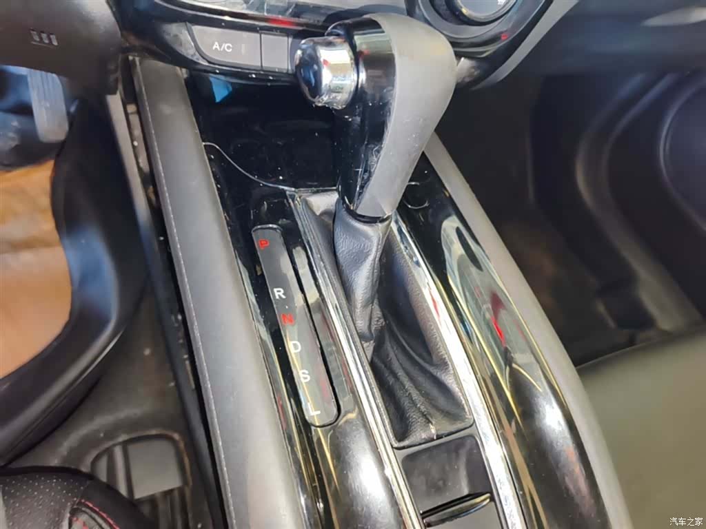 Honda Vezel, 2016 10