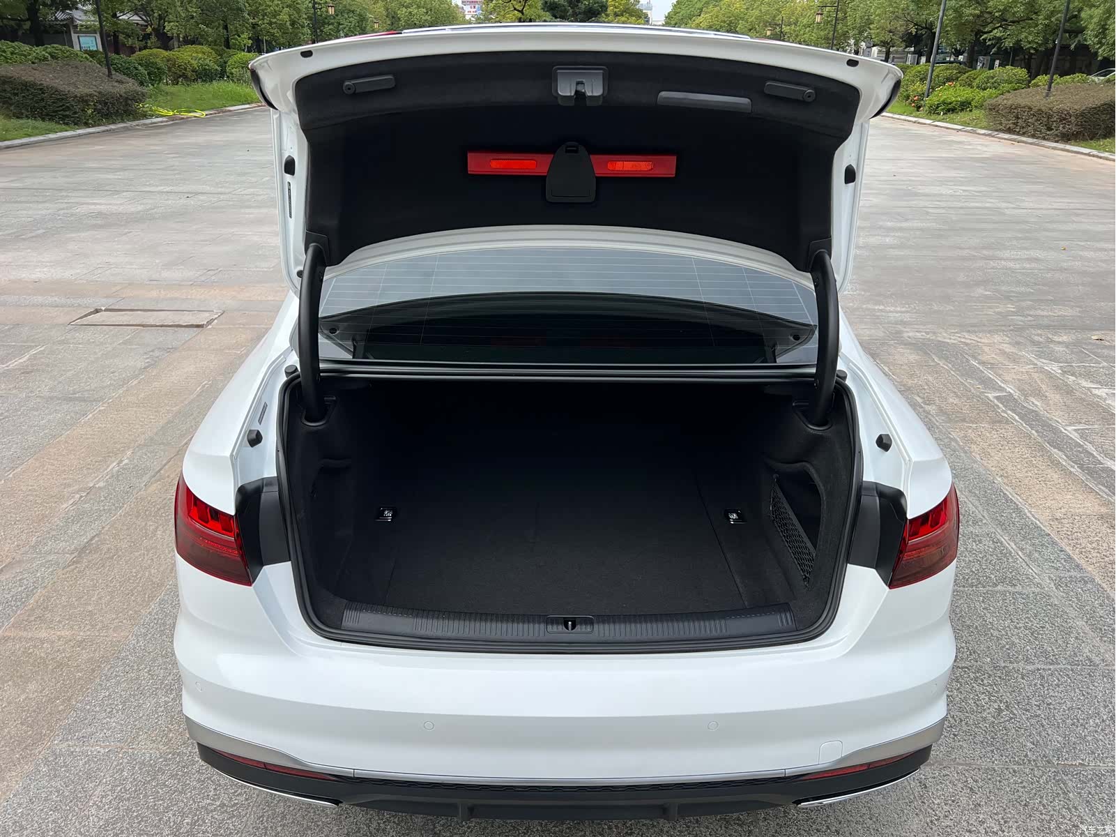 Audi A4L, 2024 15