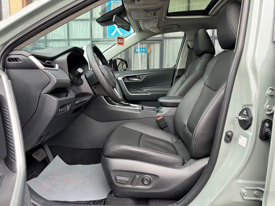 Toyota RAV4 Rongfang