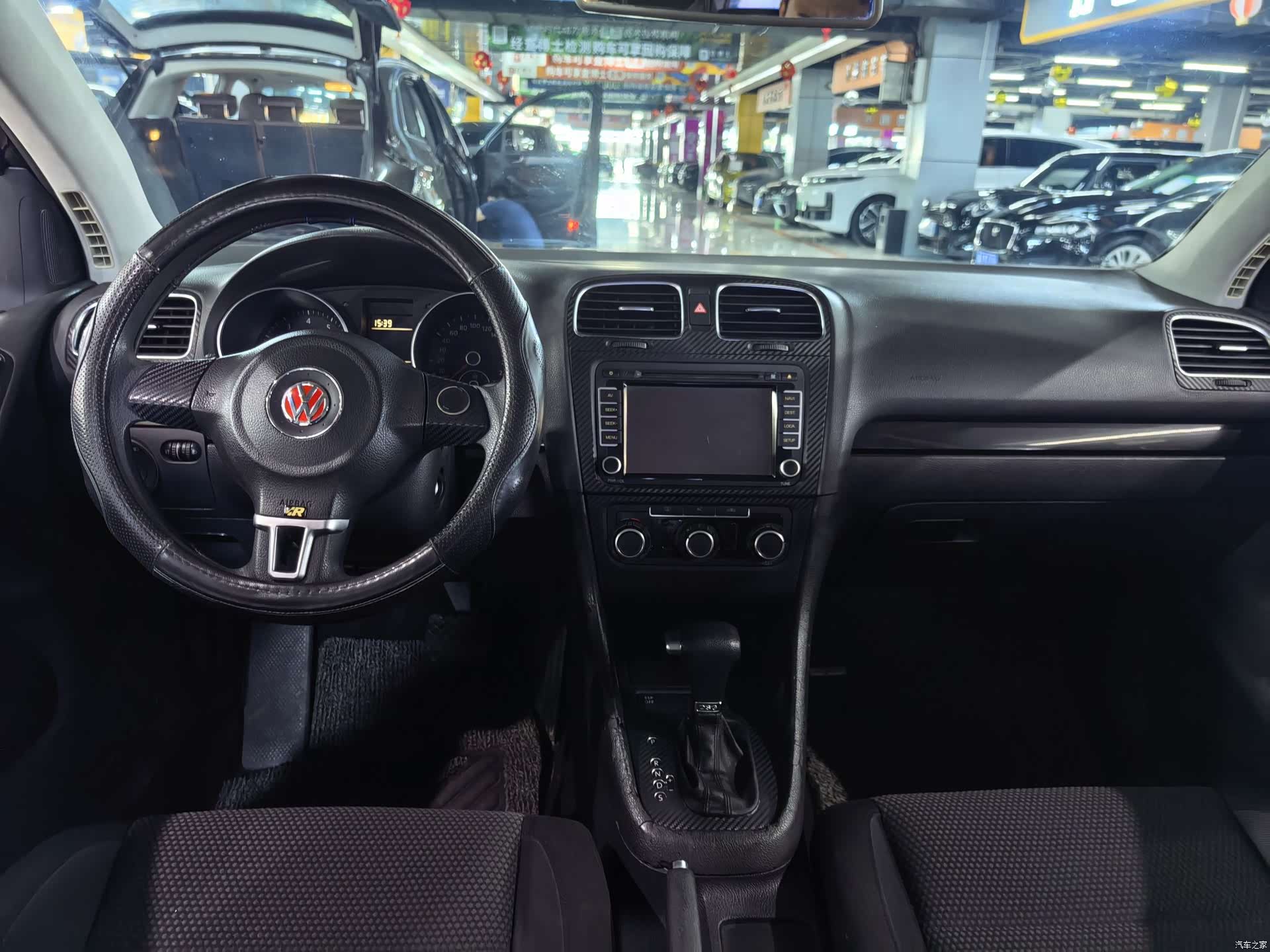 Volkswagen Golf, 2010 6