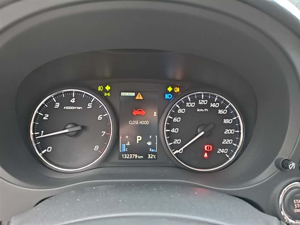Mitsubishi Outlander, 2015 12