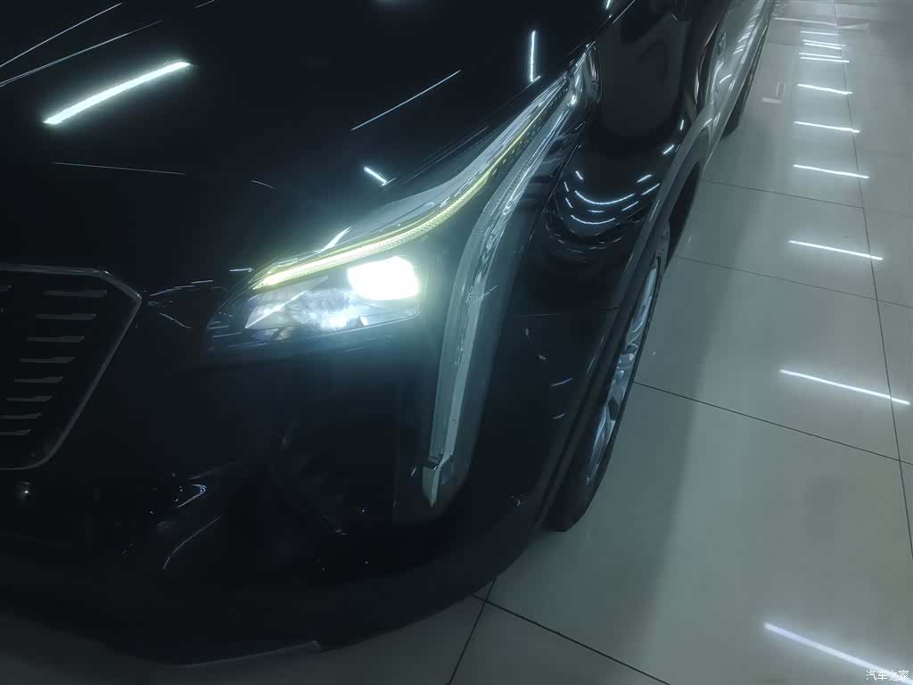 Cadillac XT4, 2020 3