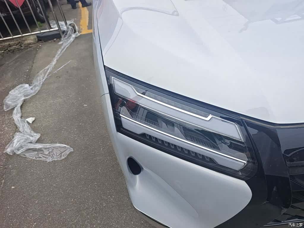 Wuling 730, 2025 13
