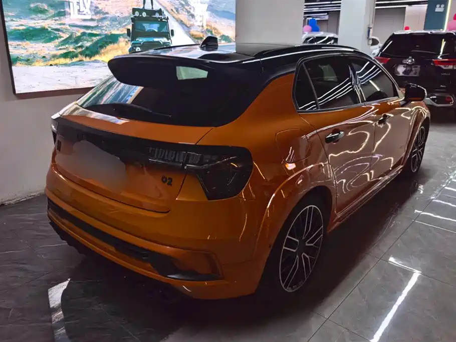 Lynk & Co 02 Hatchback