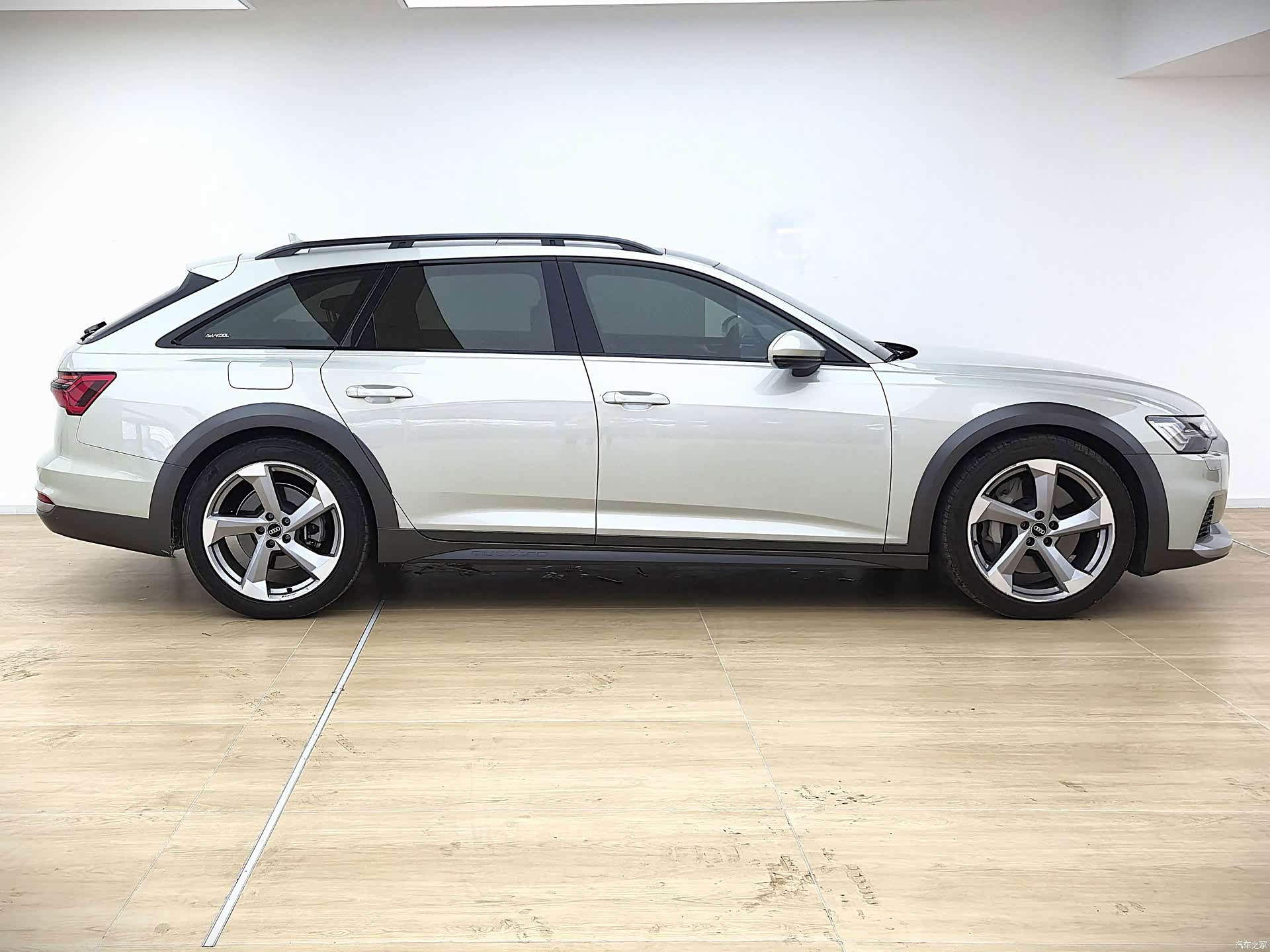 Audi A6, 2022 3