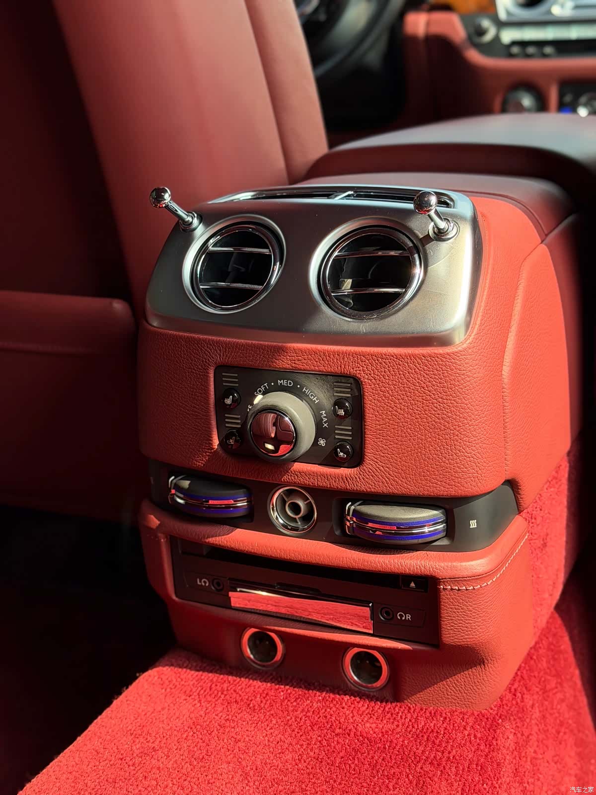 Rolls-Royce Ghost, 2016 41
