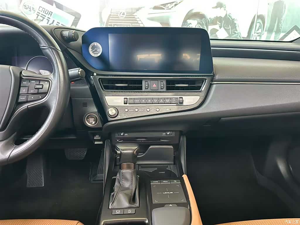 Lexus ES, 2022 7