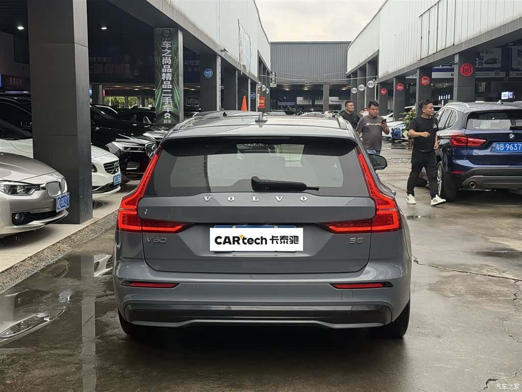 Volvo V60, 2022 4