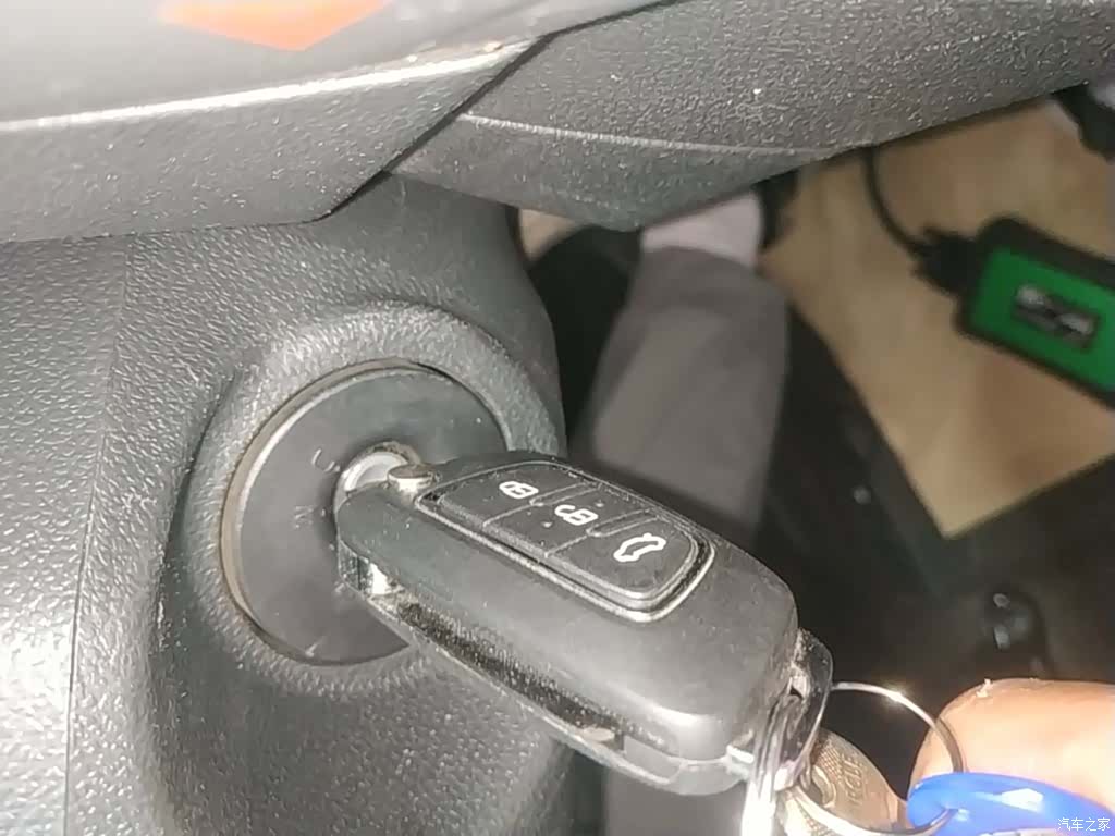 DongFeng AX3, 2016 17