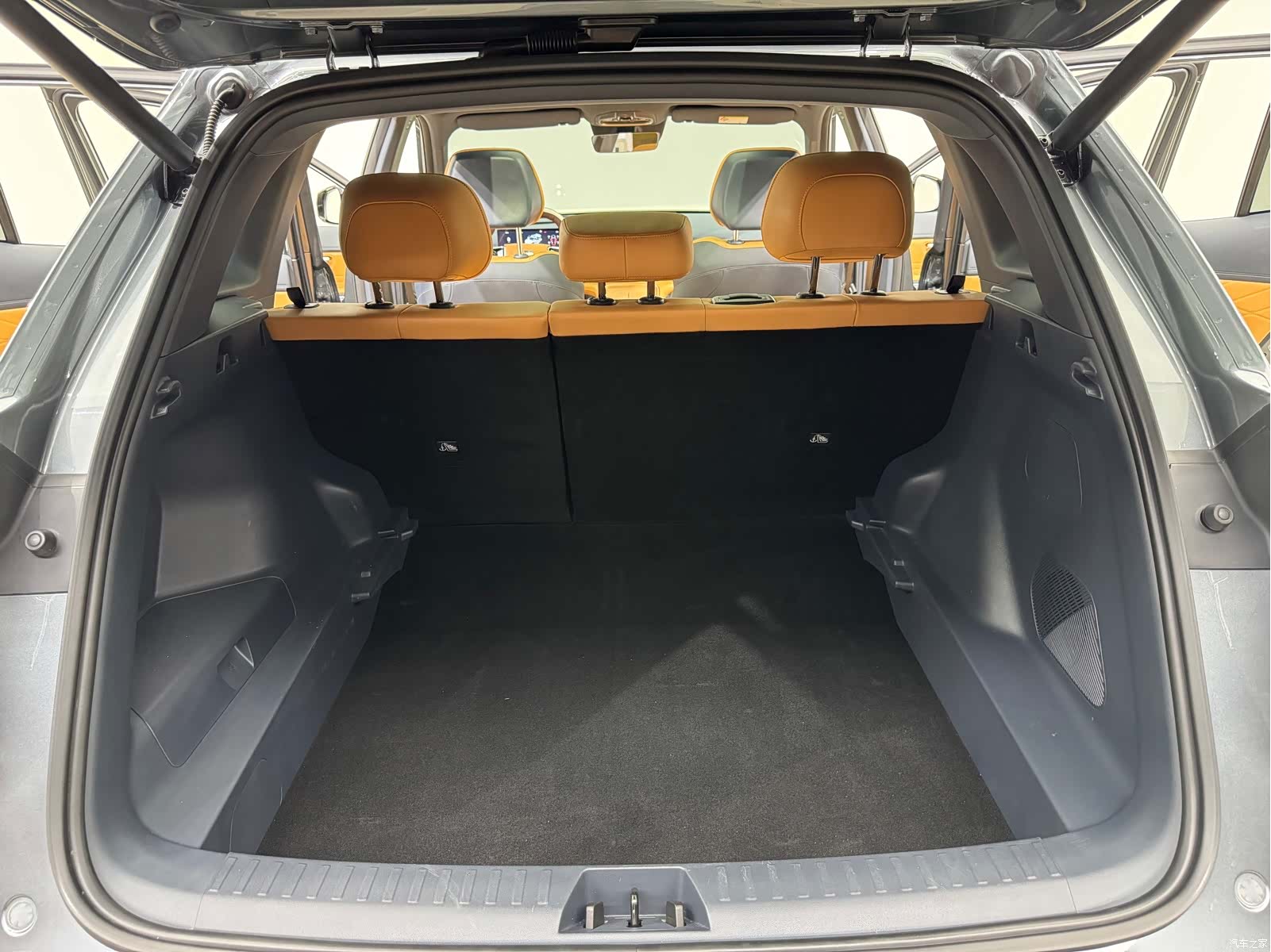 Geely 7, 2025 14