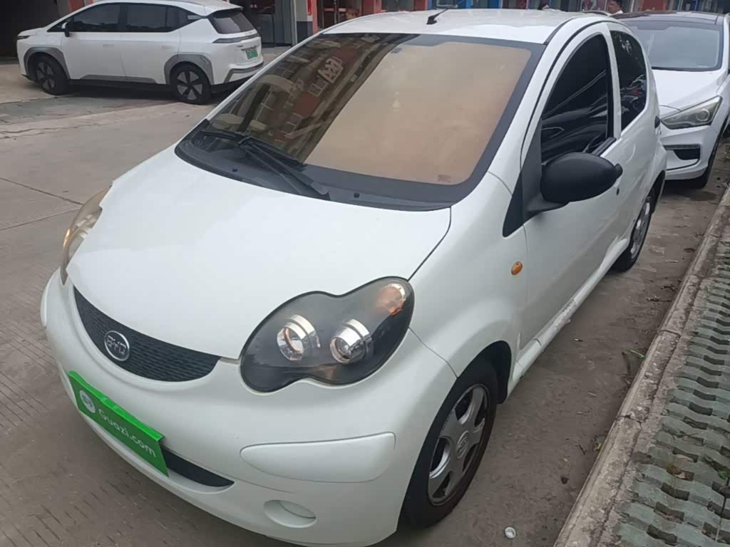 BYD F0