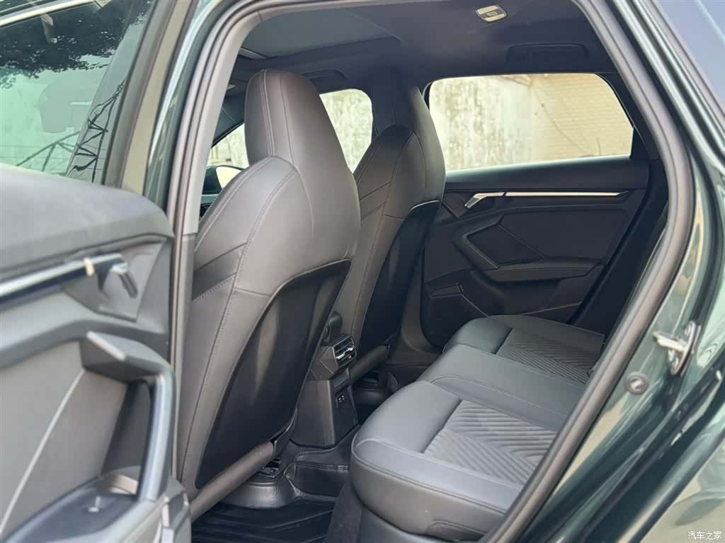 Audi A3, 2023 все фото