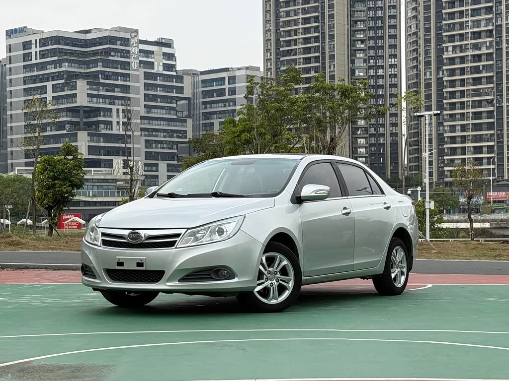 BYD Surui 2014 1.5L MT Luxury