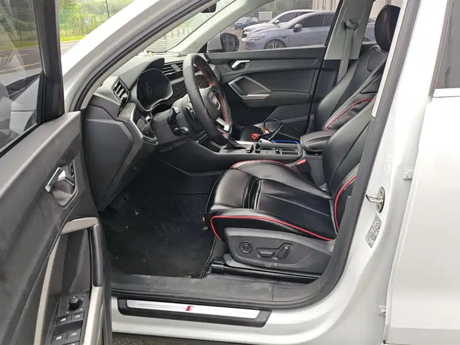 Audi Q3 Audi Q3