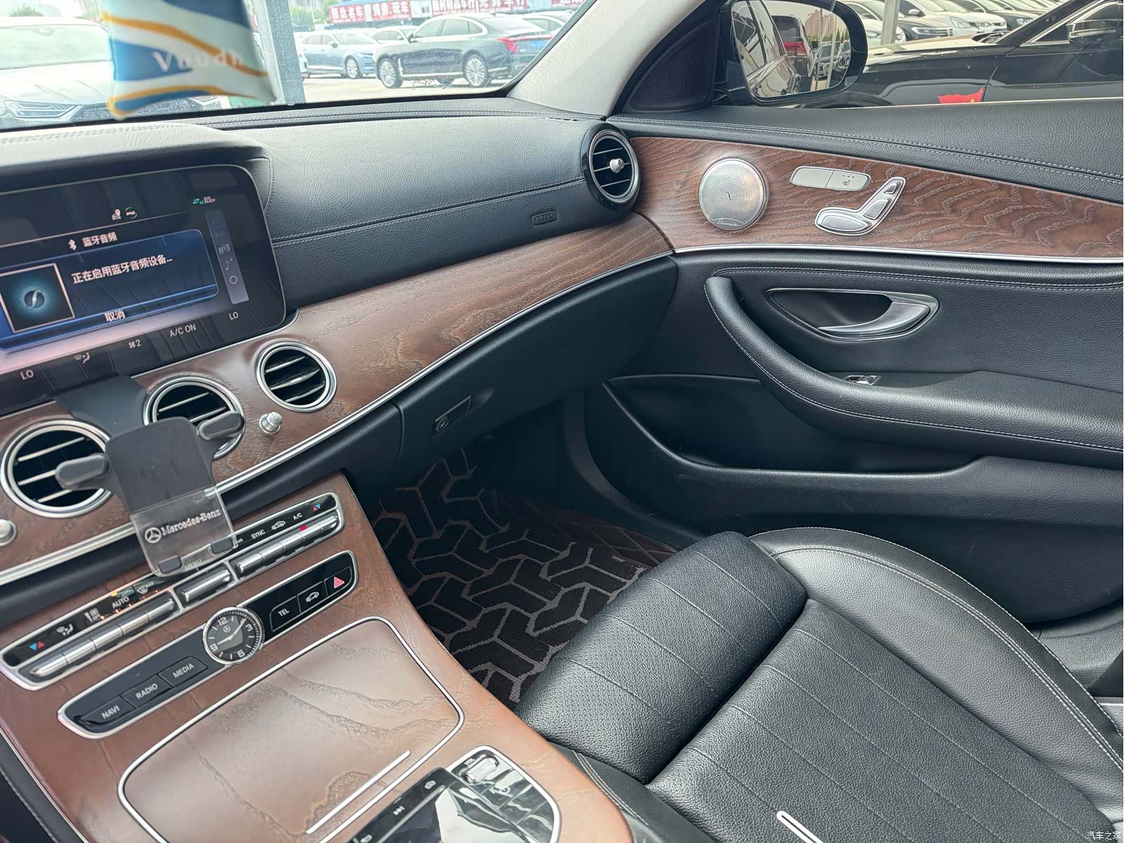 Mercedes-Benz E-Class, 2019 10