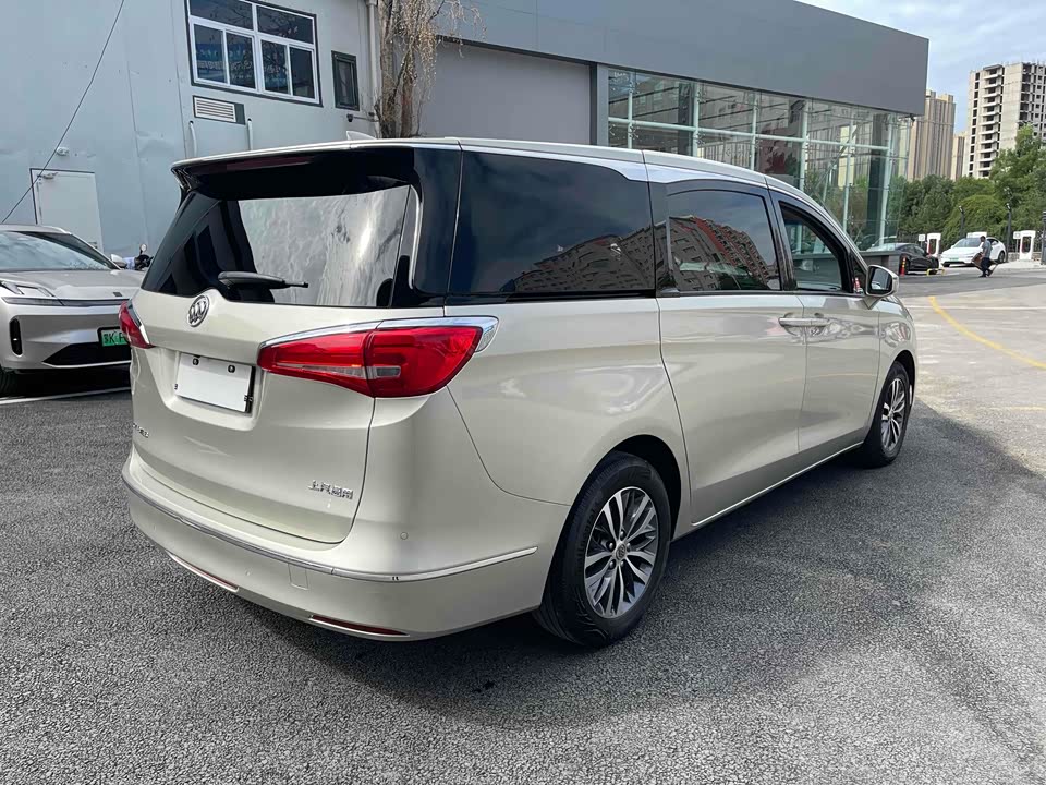 Buick GL8