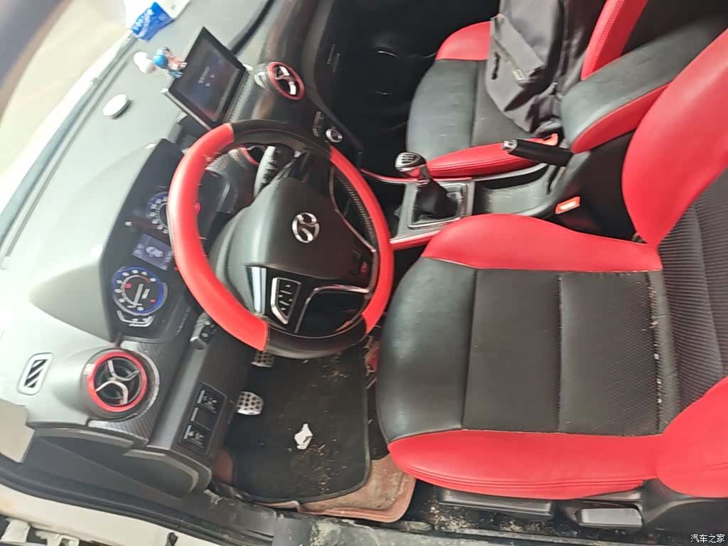 BAIC X25, 2016 16