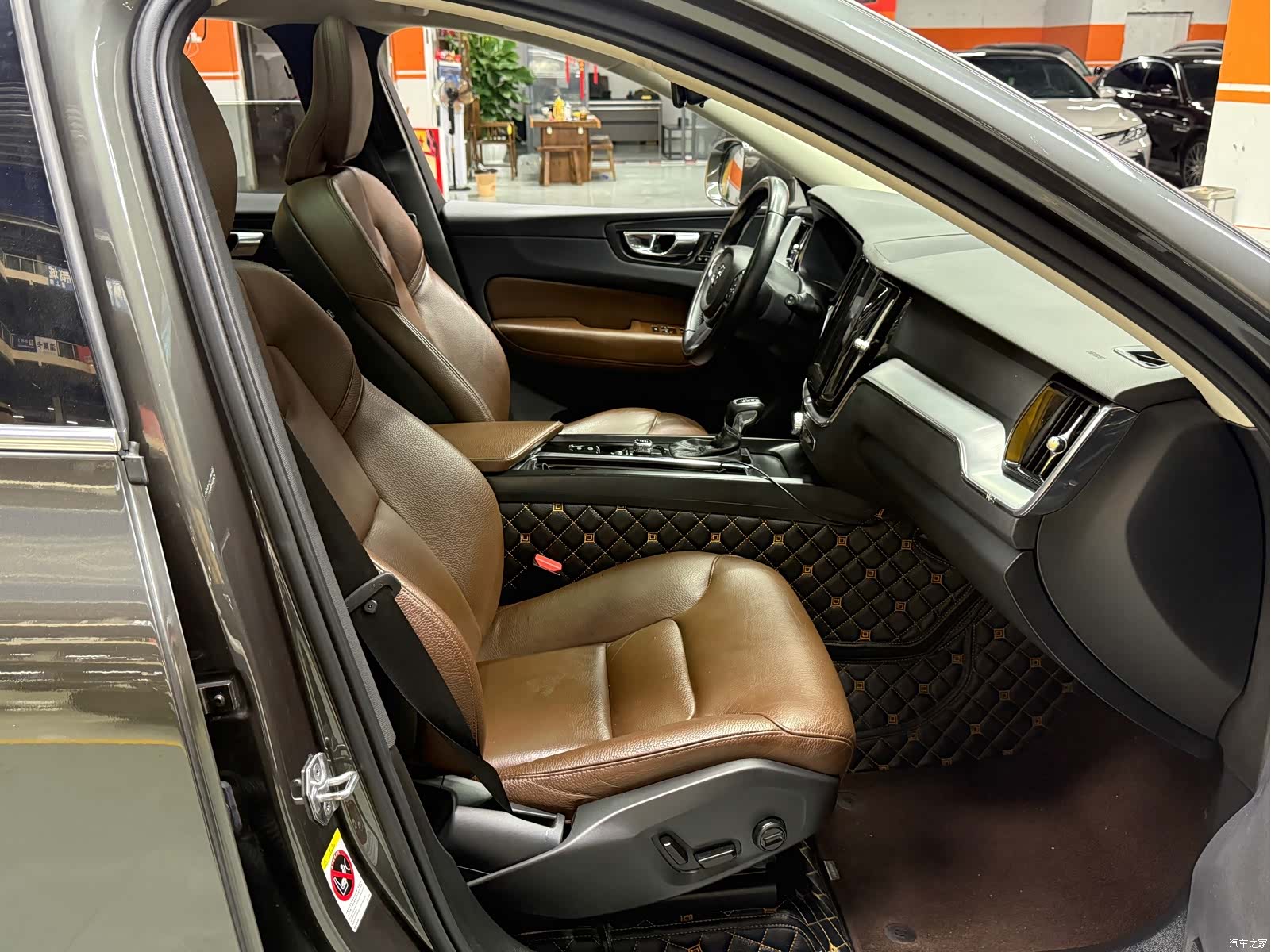 Volvo XC60, 2019 9