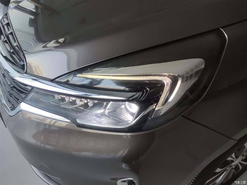 Buick GL8, 2020 19