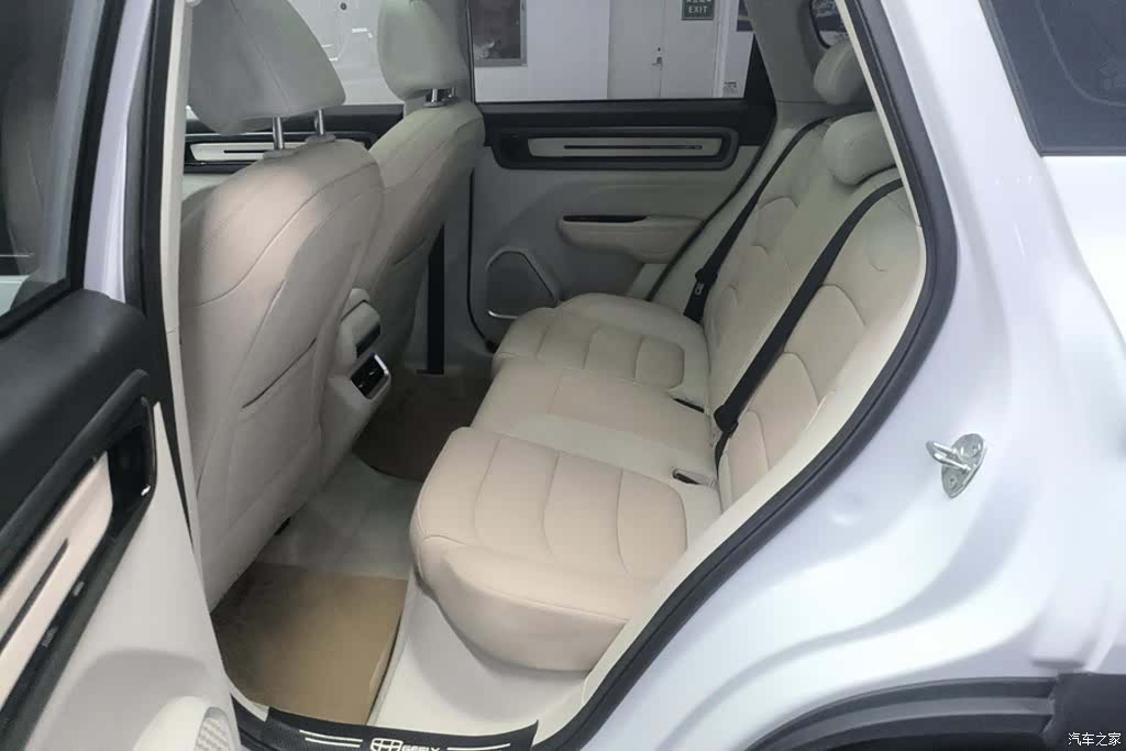 Geely Icon, 2023 11