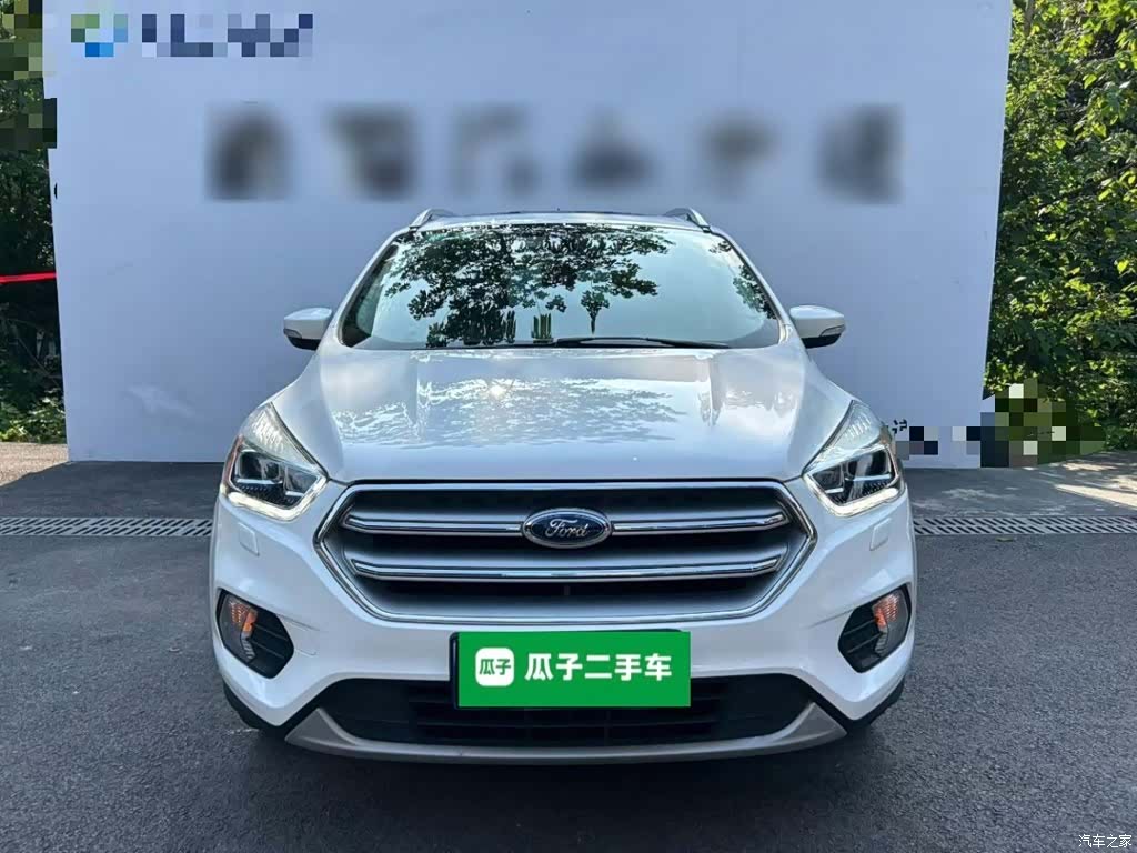 Ford Kuga, 2018 3