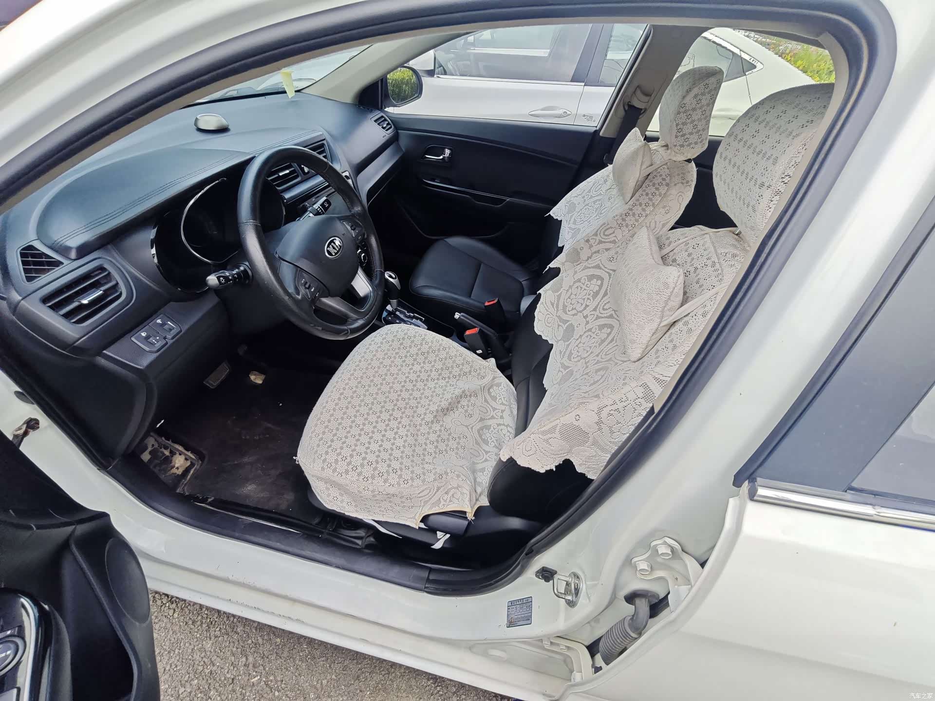 Kia K2, 2012 8