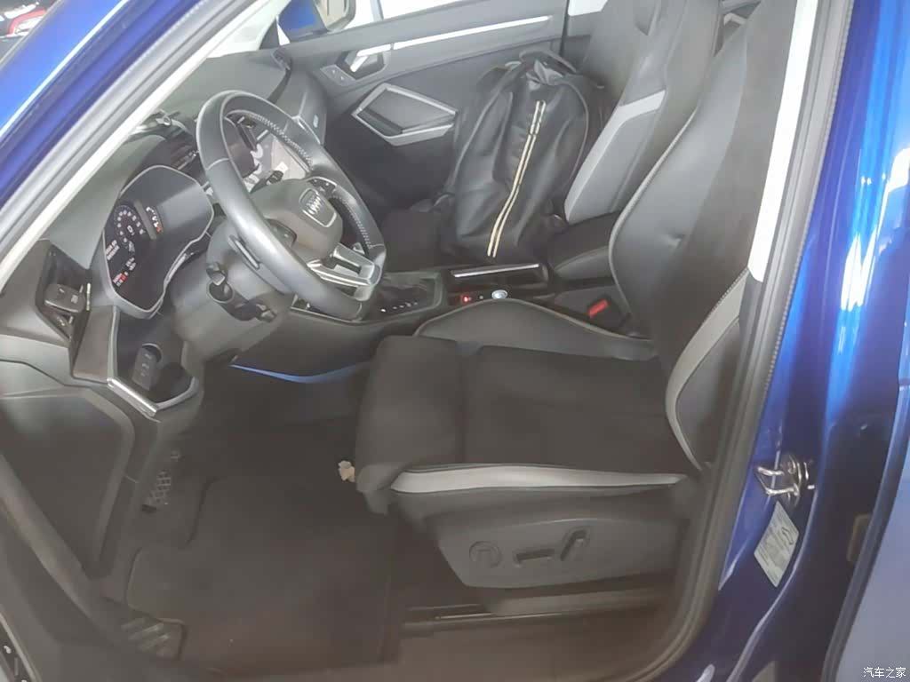 Audi Q3, 2020 15
