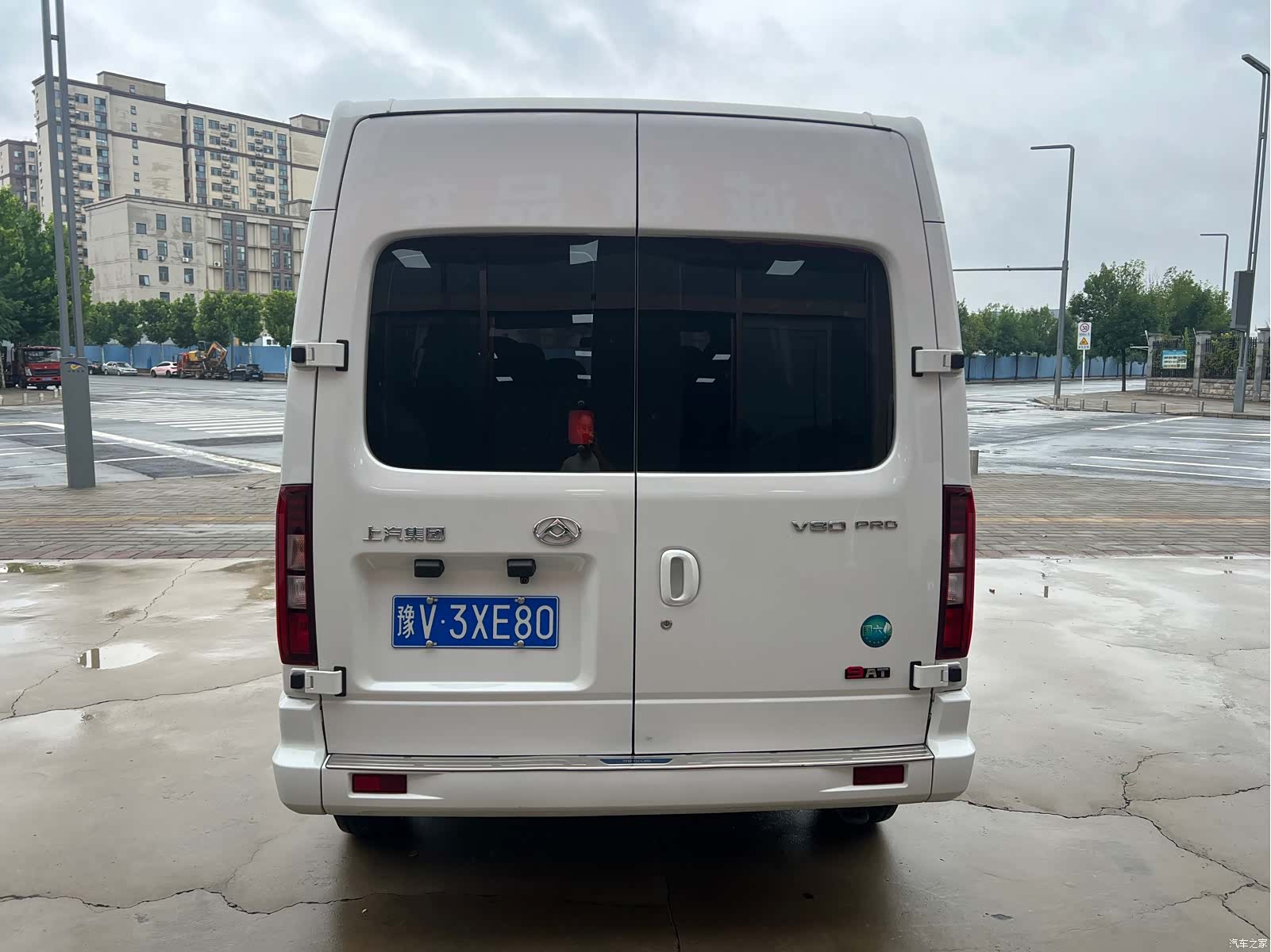 Maxus V80, 2025 9