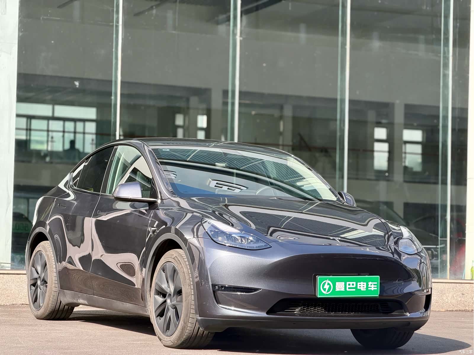 Tesla Model Y, 2024 4